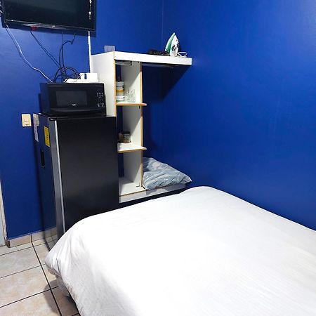 Habitacion 11 Independiente Con Mucha Privacidad ,Cerca Del Consulado , Cas , A 200 Mts Del Vado Del Rio Hermosillo Esterno foto